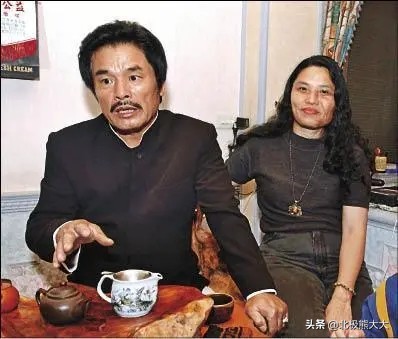 “现实版韦小宝”雷洪：二妻五妾，71岁时娶小20岁红颜知己做七房