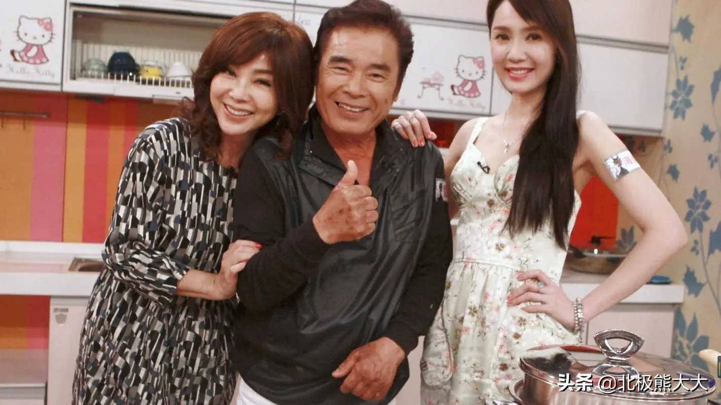 “现实版韦小宝”雷洪：二妻五妾，71岁时娶小20岁红颜知己做七房