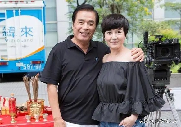 “现实版韦小宝”雷洪：二妻五妾，71岁时娶小20岁红颜知己做七房