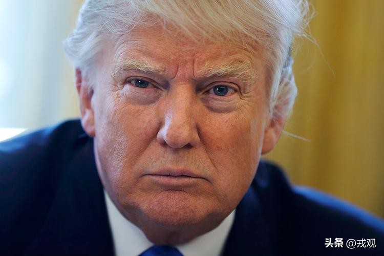 2026开局就搞事！AI颠覆生活，美欧为小岛掐架不留情面