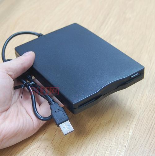 「USBoot170工具：轻松修复和初始化USB闪存驱动器」