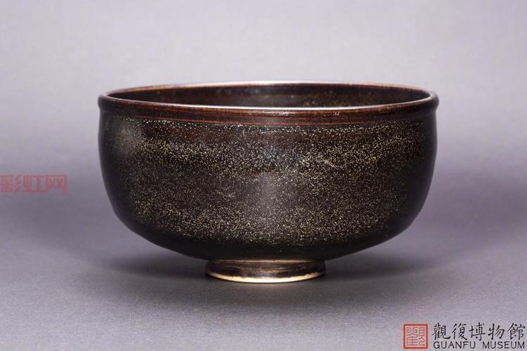 矮人工具的起源与用途：探索矿井与古物宝藏