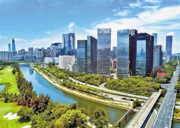 深圳酷诺：创新通讯产品与皮肤护理的双重探索