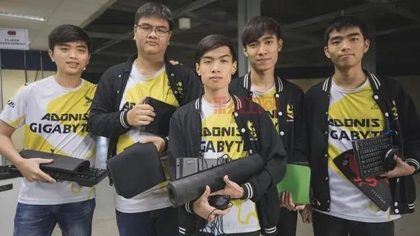sgb战队是哪个国家的呀？他们的队员都是哪里人？