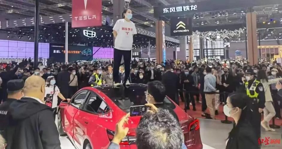 特斯拉法务部私信警告网友，事件背后真相揭示