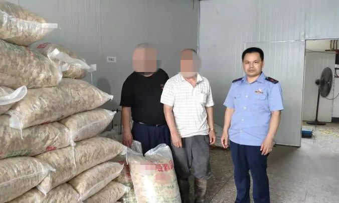 “绿色食品”勿乱印 欺骗消费者可不行
