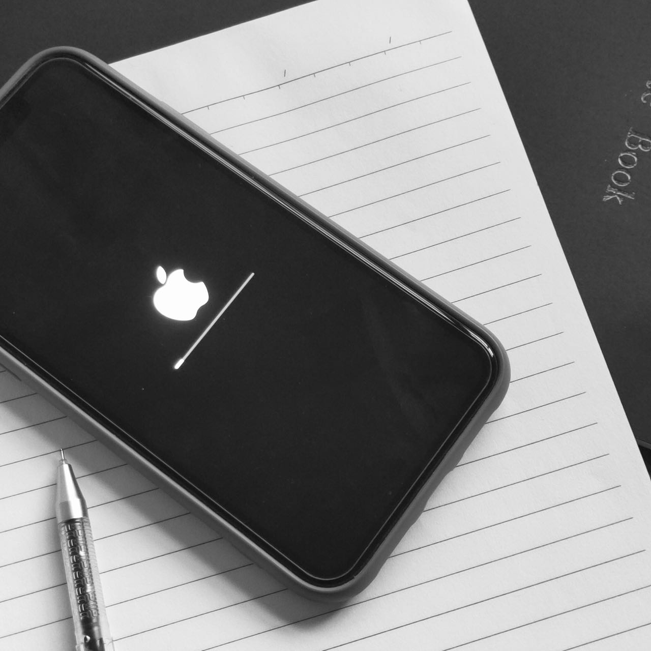 苹果iphone有锁和无锁的区别是什么？什么是有锁iPhone？