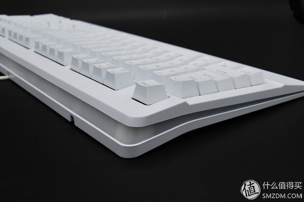 复古设计大手托——RK Pro104 RGB机械键盘评测