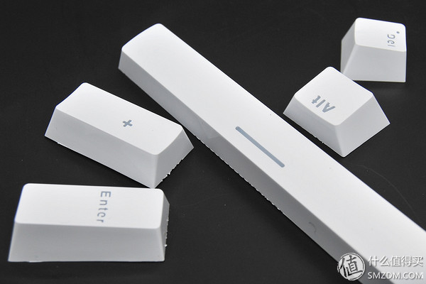 复古设计大手托——RK Pro104 RGB机械键盘评测