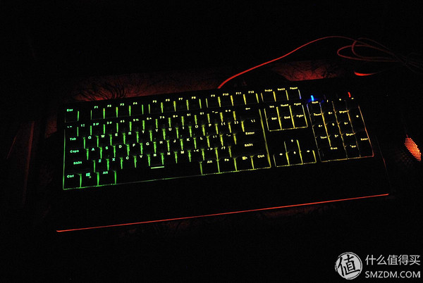 复古设计大手托——RK Pro104 RGB机械键盘评测