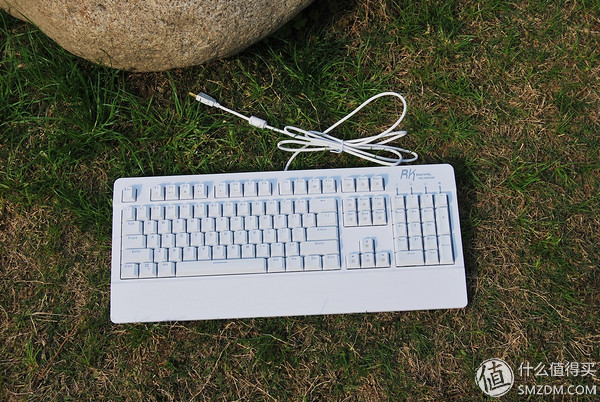 复古设计大手托——RK Pro104 RGB机械键盘评测
