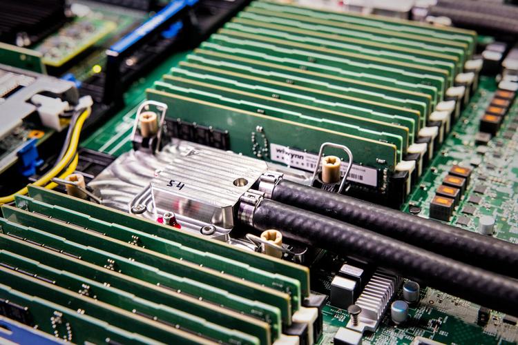 Win1010月停更!14亿设备遇危机,升Win11还是花30美元续命?