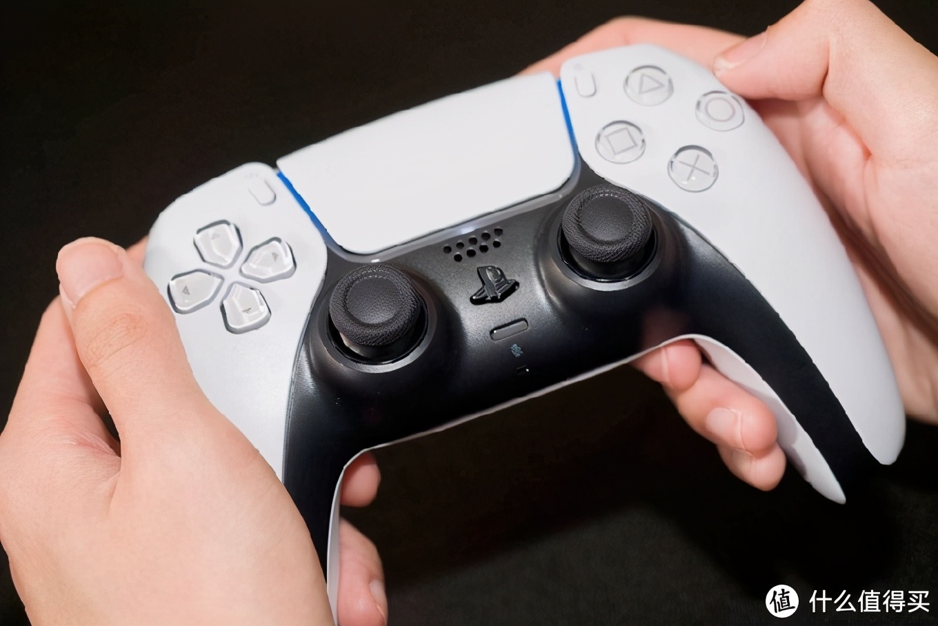 PlayStation 5上手：当按键过程也成为“玩”的一环