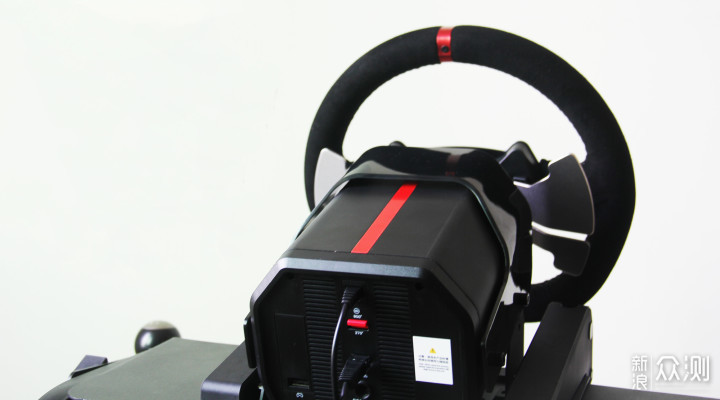 今晚7点带上莱仕达V10方向盘我在秋名山等你!