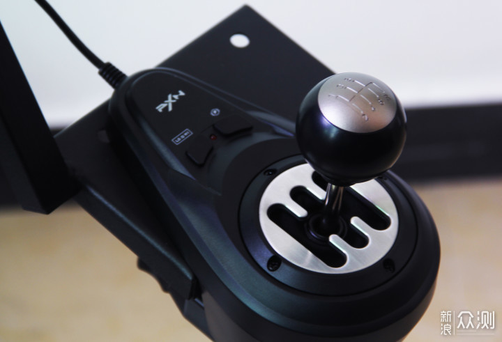 今晚7点带上莱仕达V10方向盘我在秋名山等你!