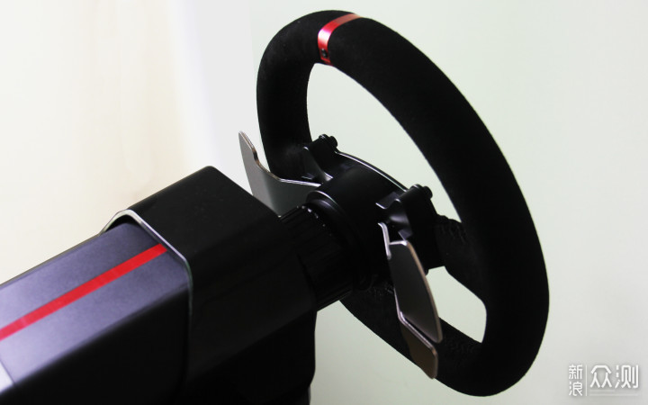 今晚7点带上莱仕达V10方向盘我在秋名山等你!