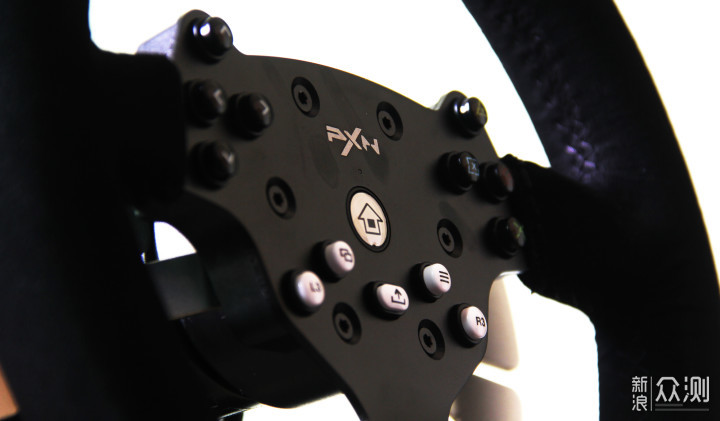 今晚7点带上莱仕达V10方向盘我在秋名山等你!