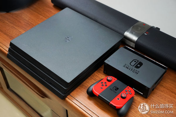 买索尼 PS4 还是任天堂 Switch？这篇文章给你答案！