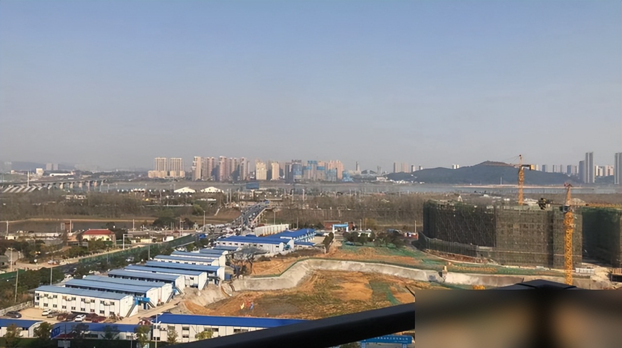 为了装修不留下遗憾，她直接把家模拟到了“游戏里”，太机智了