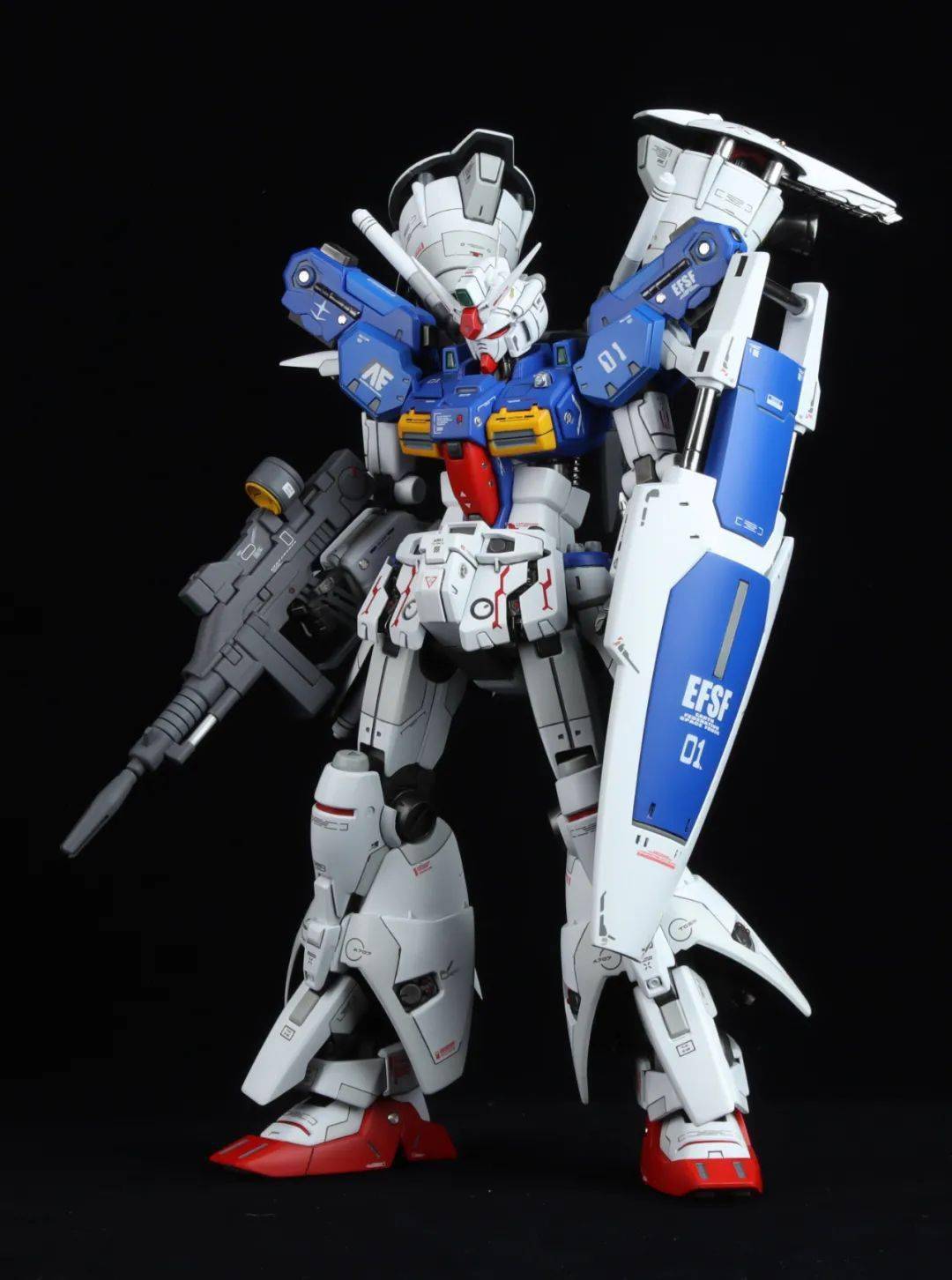 绝了！老物MG GP01Fb也能改出这样的造型和细节……