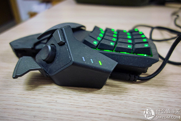 外设动物园 篇二：片手刃vs双手剑——RaZER 雷蛇 金丝魔蛛与黑寡妇 键盘