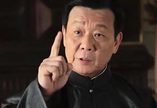 68岁寇世勋近况,晚年常在原配一家身边,二房3名子女在国外留学