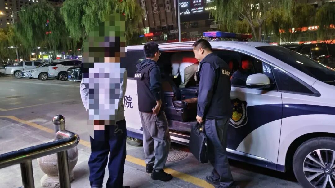 东法猎赖｜好奇 执行干警怎么找人？