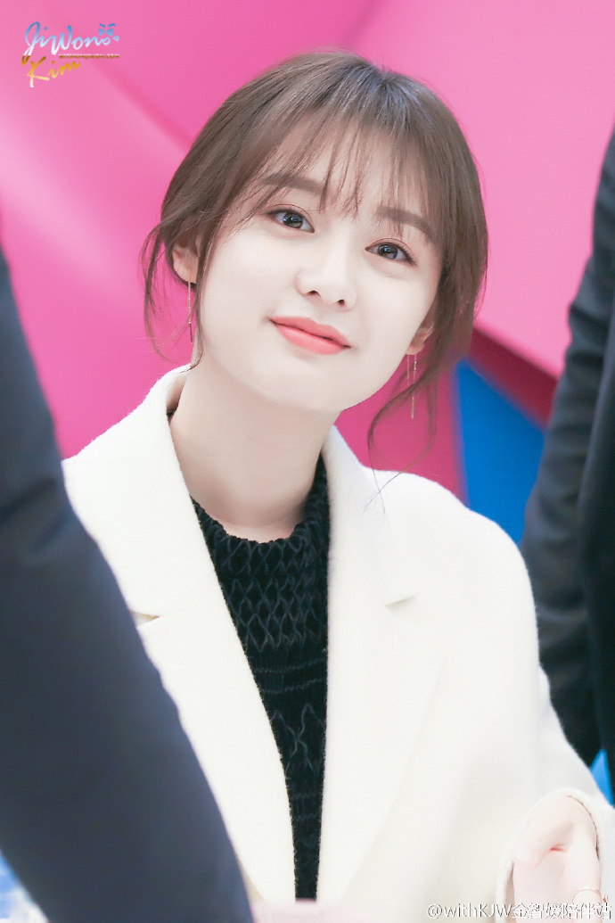 外媒评选2025最美的韩国女明星TOP10，哪位是你的白月光？