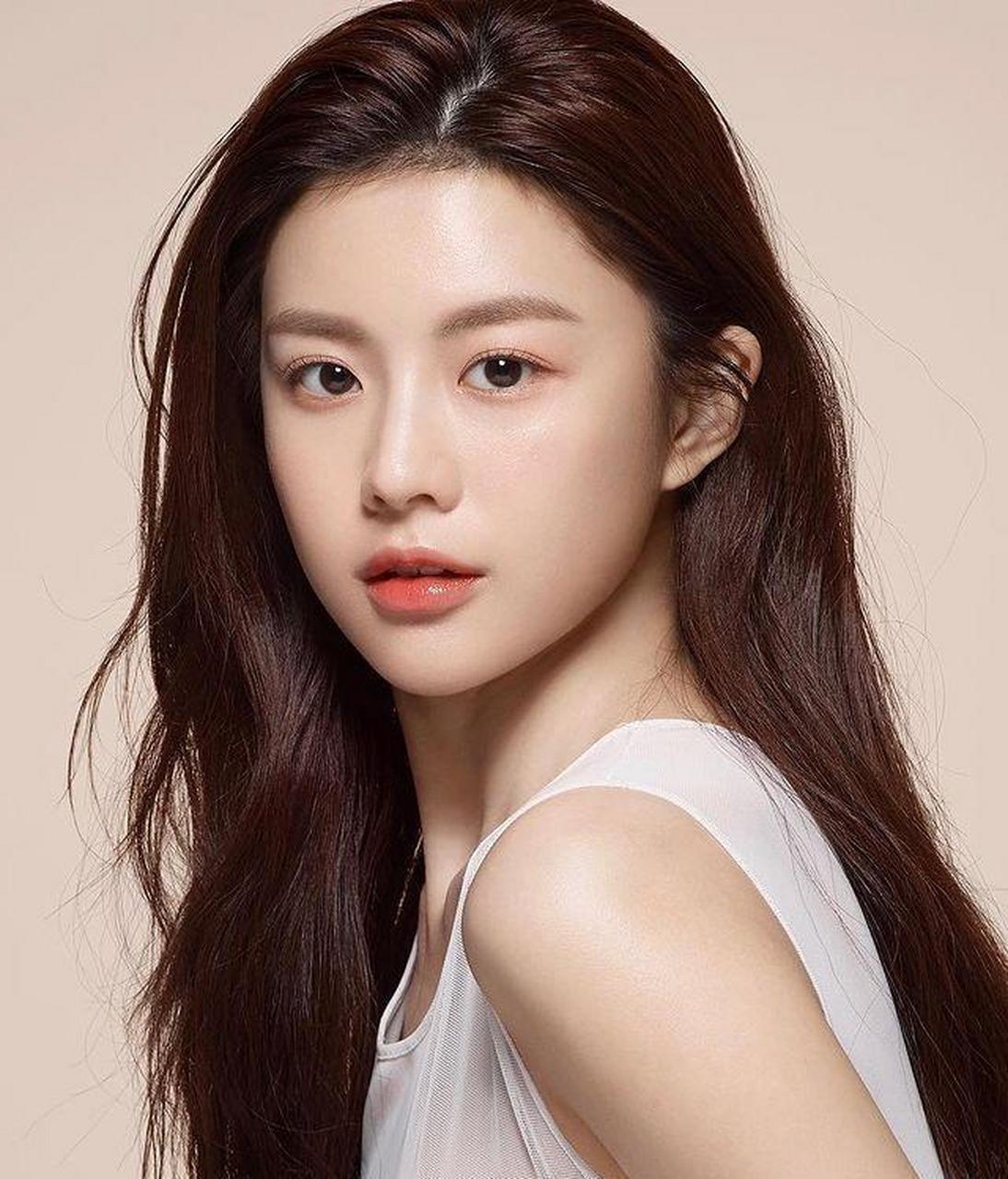 外媒评选2025最美的韩国女明星TOP10，哪位是你的白月光？