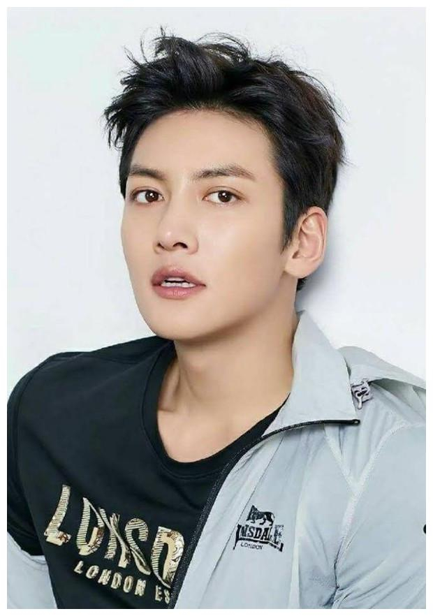 韩国史上最帅地25位男演员:裴勇俊第23名,玄彬只输了一个人