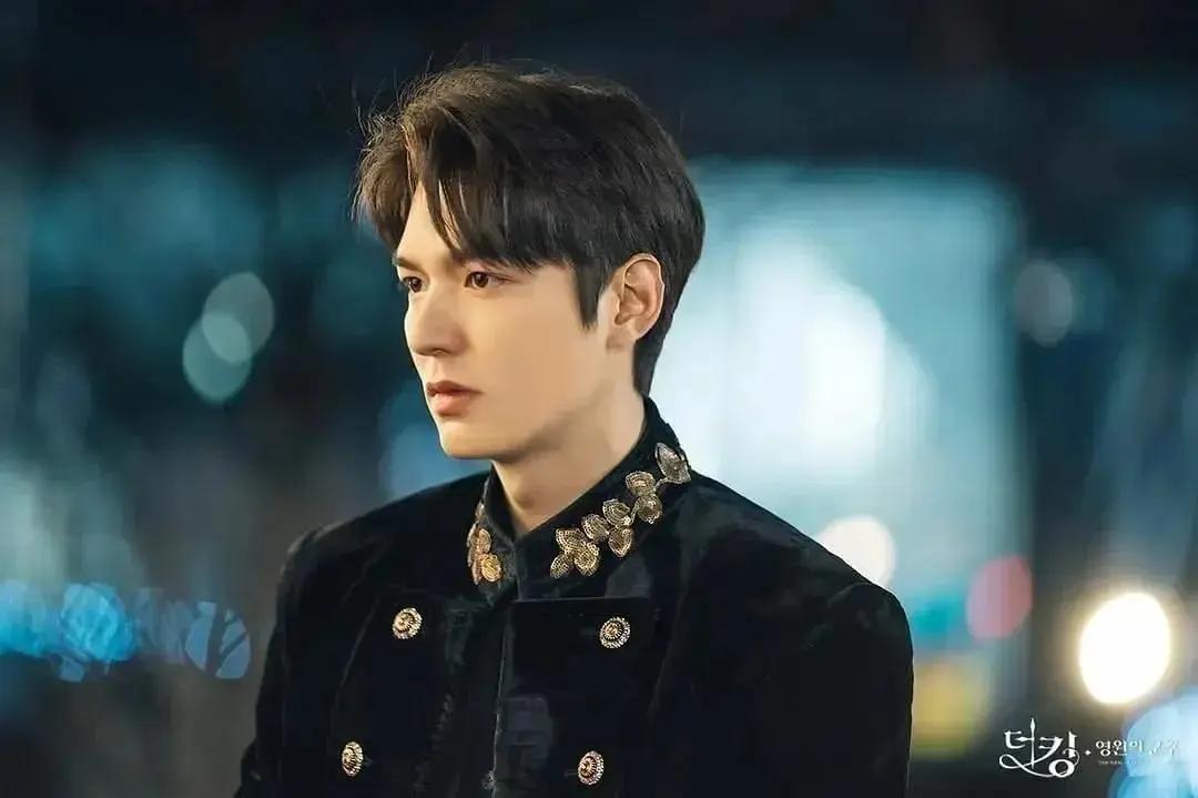 2025全球最受欢迎的10位韩国明星出炉:全智贤仅第7,孔刘高居第2