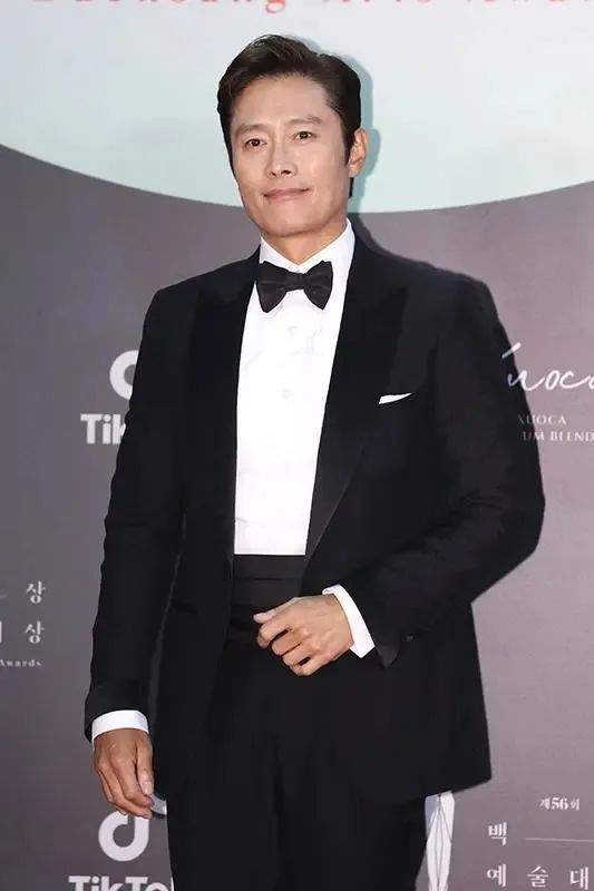 给“演技最好的10位韩国男演员”排个名:李政宰第9,宋康昊仅第2