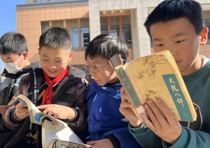 金庸百年不衰，与这三地大有干系