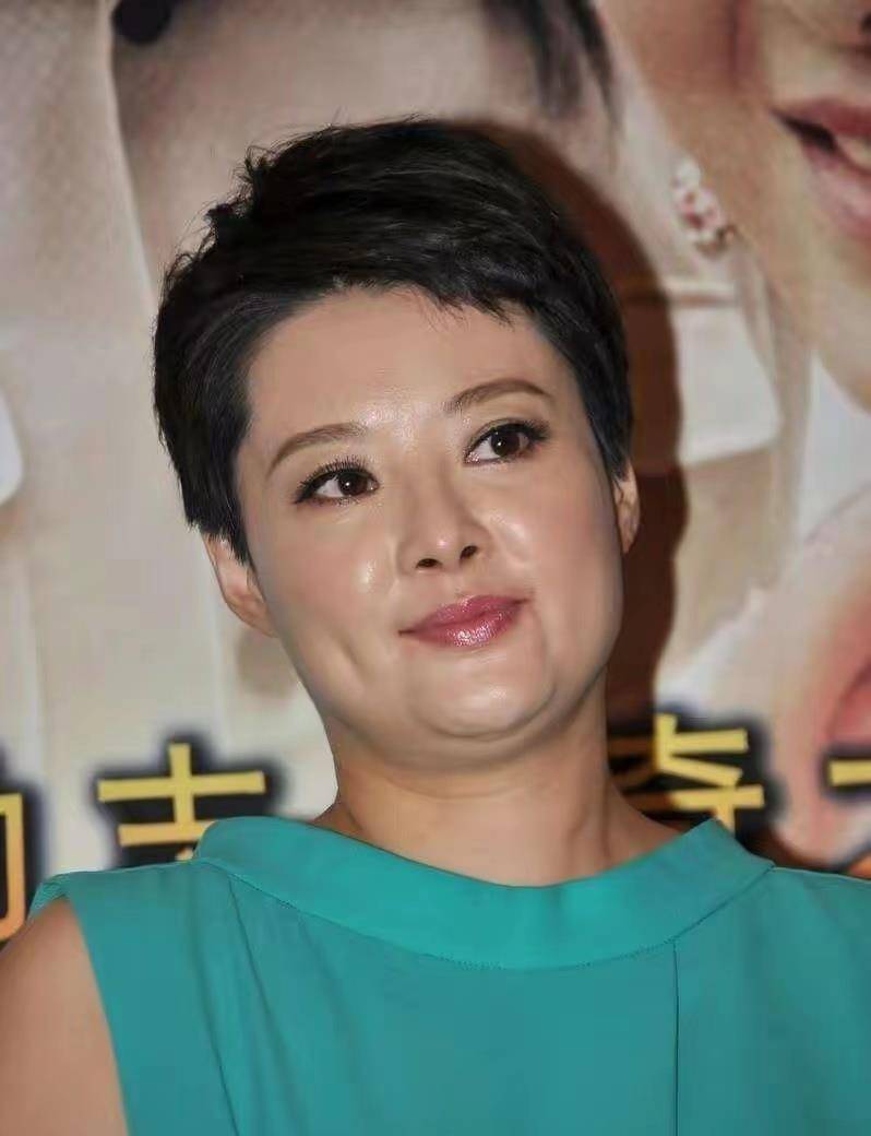 年轻时倾国倾城,老了却成“土肥圆”,这6位发福的女明星好可惜