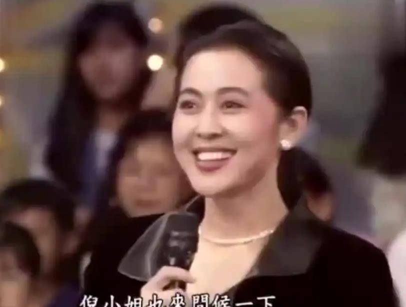 年轻时倾国倾城,老了却成“土肥圆”,这6位发福的女明星好可惜