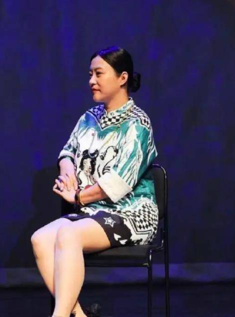 年轻时倾国倾城,老了却成“土肥圆”,这6位发福的女明星好可惜