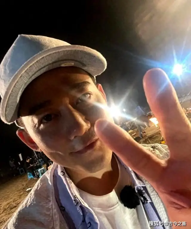 23岁爆红,28岁被封杀,年近40口碑爆棚,他的翻红,狠狠打了内娱的脸