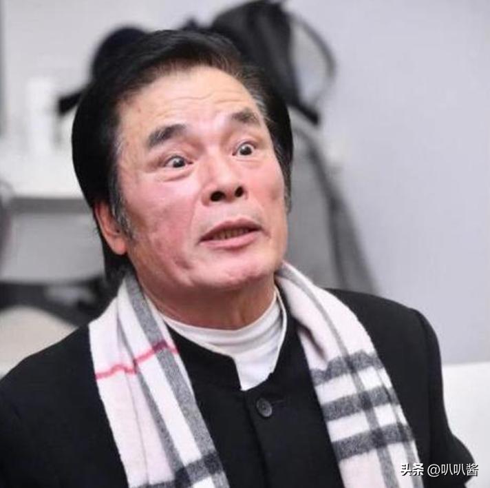 他生活风流程度堪称现代“韦小宝”！71岁又娶了20岁小娇妻