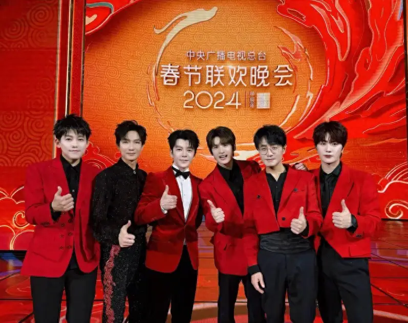 苏醒暴揍李炜12年后,如今再看两人的处境,究竟谁才是赢家?