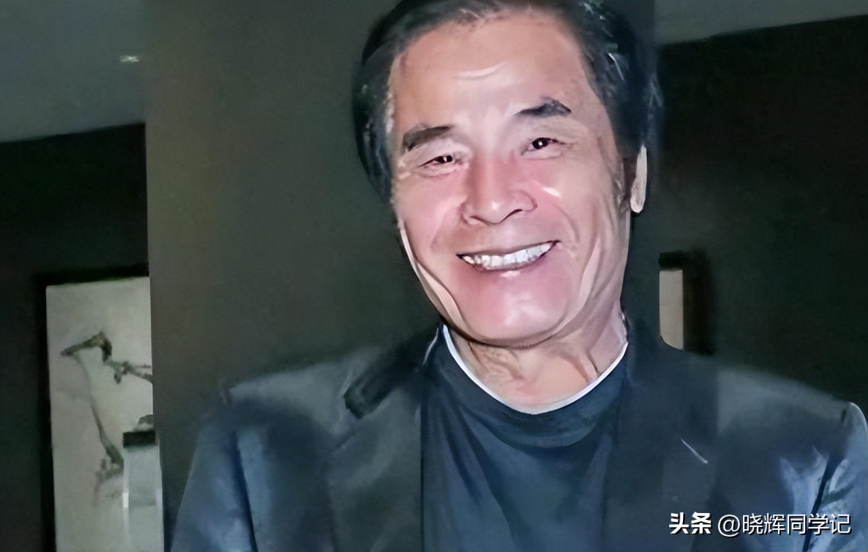 和6个老婆共处一室，每月每人发7万零花钱，71岁还娶美娇妻？