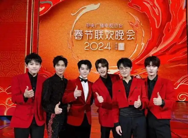 苏醒暴揍李炜12年后,如今再看两人的境遇,究竟谁才是最大赢家?