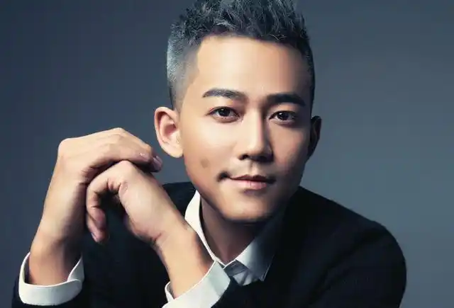苏醒暴揍李炜12年后,如今再看两人的境遇,究竟谁才是最大赢家?