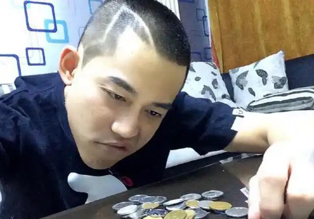 苏醒暴揍李炜12年后,如今再看两人的境遇,究竟谁才是最大赢家?