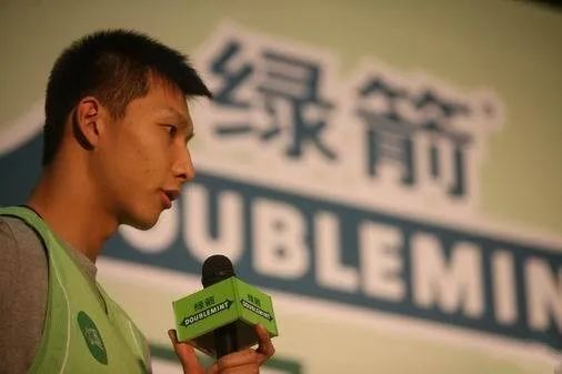 人物 | 篮球场上阿联谢幕,以后请叫易老板