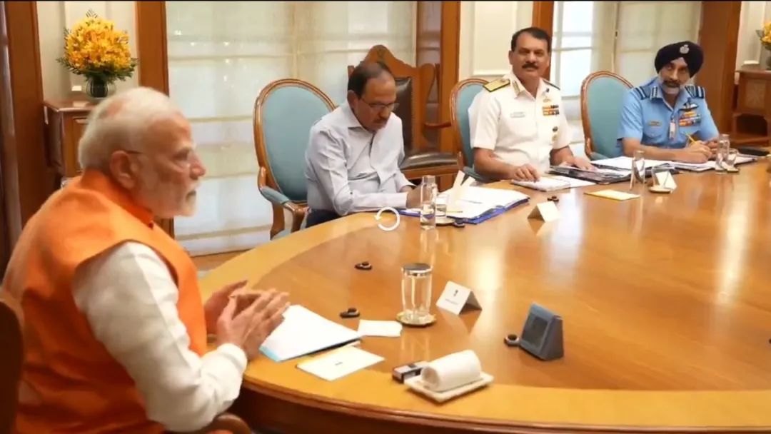 唐驳虎：全面解析歼10空战对手，“阵风”战机为何不堪一击？