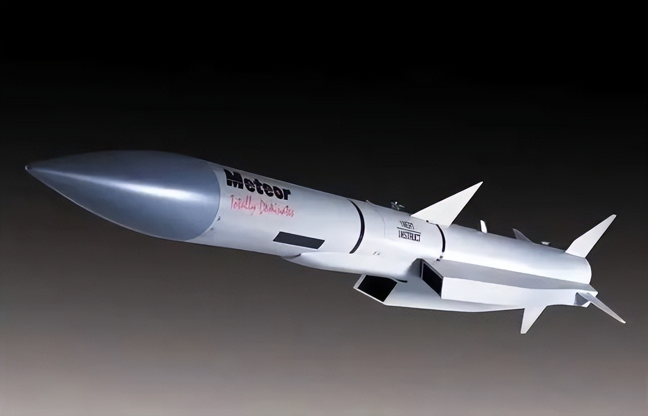 唐驳虎：全面解析歼10空战对手，“阵风”战机为何不堪一击？