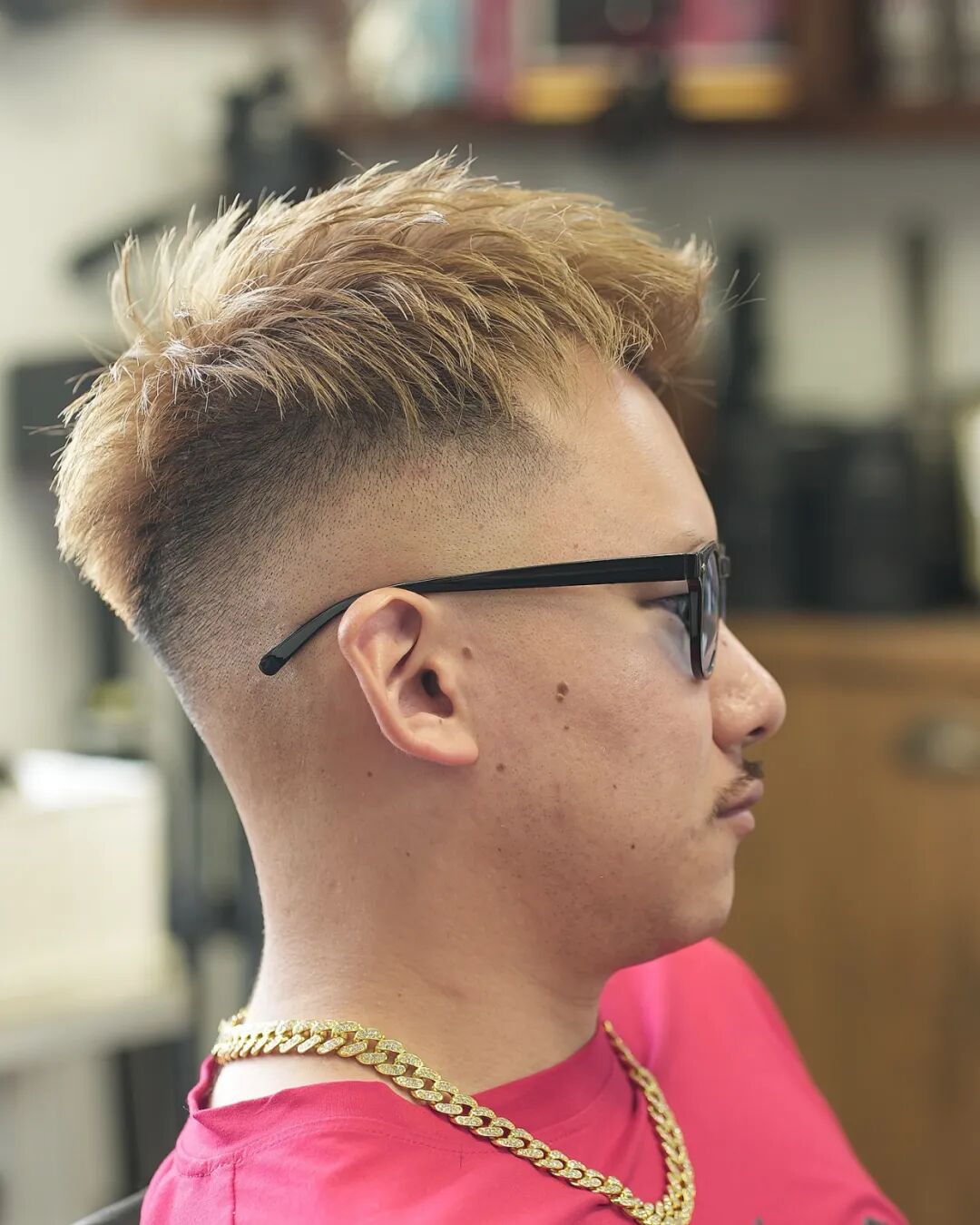 告别千篇一律！这些男士发型让你脱颖而出