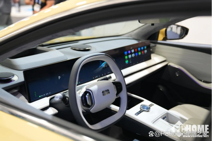 CES2024:京东方全球首发45英寸9K氧化物Mini LED车载贯穿屏