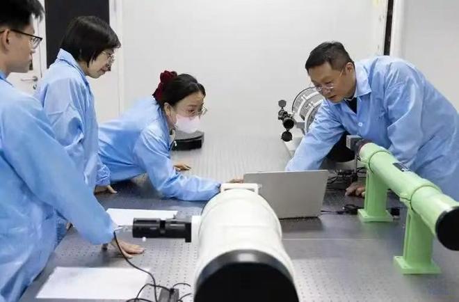 中国硬气出手,打响反击第一枪!拒付天价版面费,撕开西方遮羞布