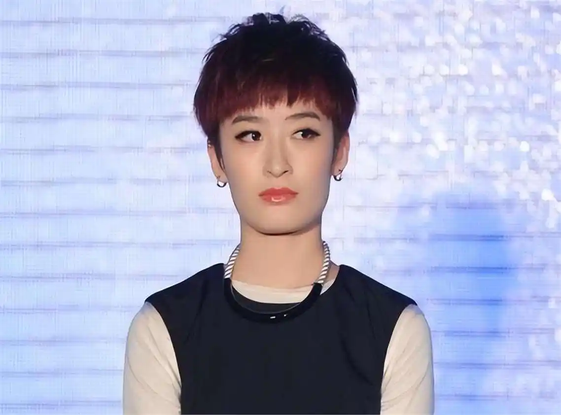 自以为很红,耍大牌却引起公众的强烈不满,这些大明星真的不尴尬